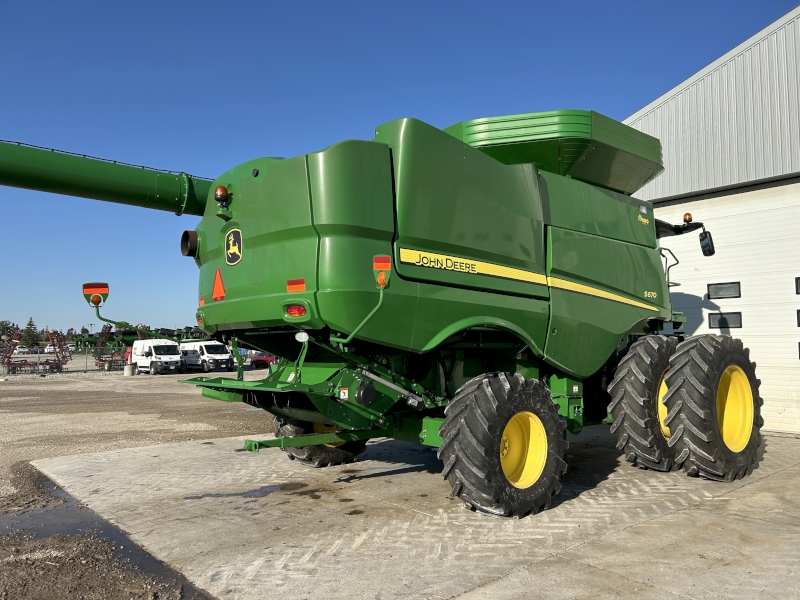 2014 JOHN DEERE S670 COMBINE
