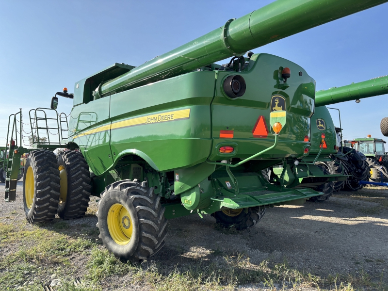 2014 JOHN DEERE S670 COMBINE