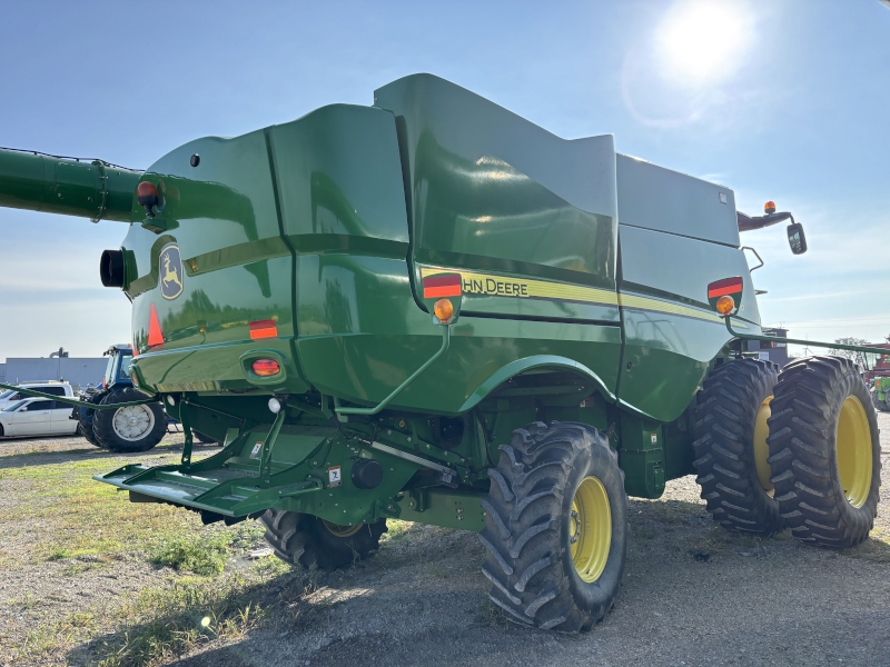 2014 JOHN DEERE S670 COMBINE