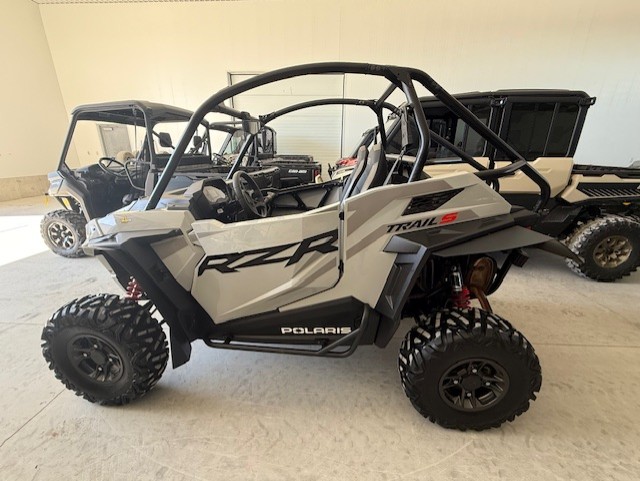 Side-by-Side/Utility Vehicle  2023 POLARIS RZR TRAIL S 1000 ULTIMATE SIDE BY SIDE Photo