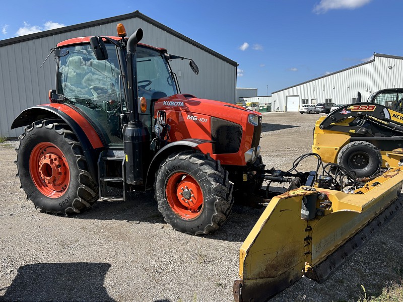 2019 KUBOTA M6-101 TRACTOR AND SNOW WING