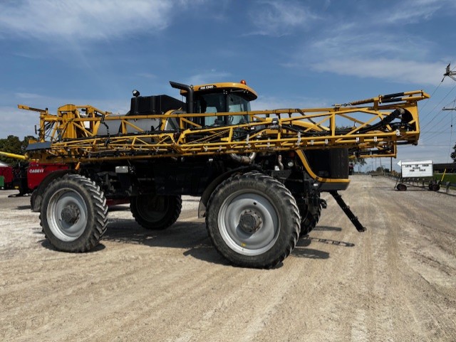 2014 ROGATOR RG1300 SELF PROPELLED SPRAYER