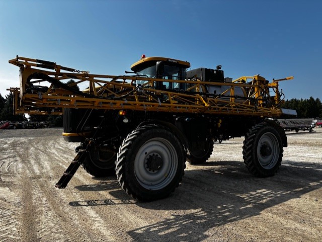 2014 ROGATOR RG1300 SELF PROPELLED SPRAYER