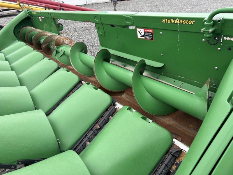 2013 JOHN DEERE 608C STALKMASTER CHOPPING CORN HEAD