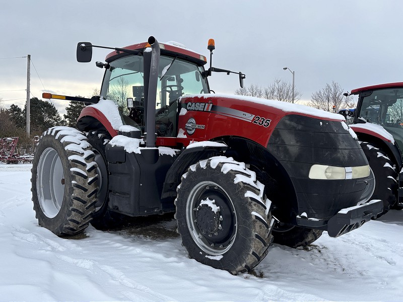 2013 CASE IH MAGNUM 235 TRACTOR