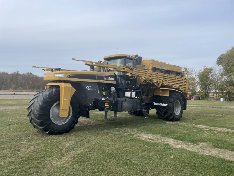 2015 TERRAGATOR TG 9300B FERTILIZER SPREADER