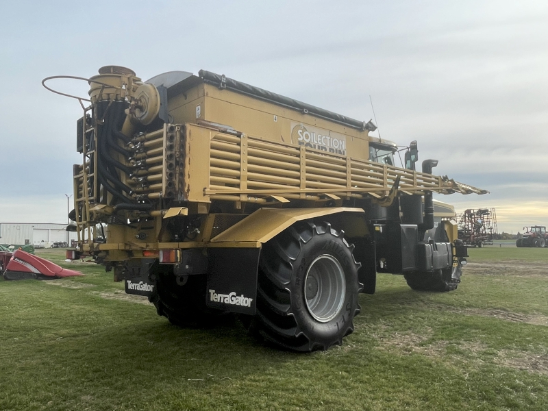 2015 TERRAGATOR TG 9300B FERTILIZER SPREADER