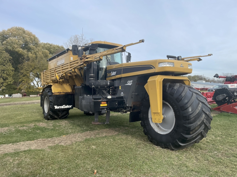 2015 TERRAGATOR TG 9300B FERTILIZER SPREADER