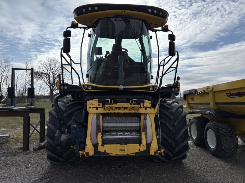 2018 NEW HOLLAND FR550 FORAGE HARVESTER