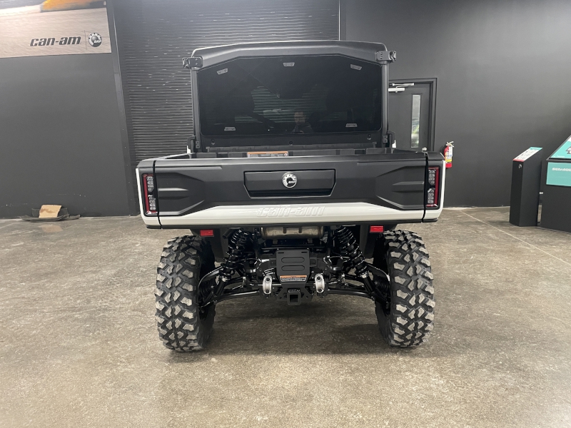 Side-by-Side/Utility Vehicle  2026 CAN-AM DEFENDER LIMITED HD11 SIDE BY SIDE Photo