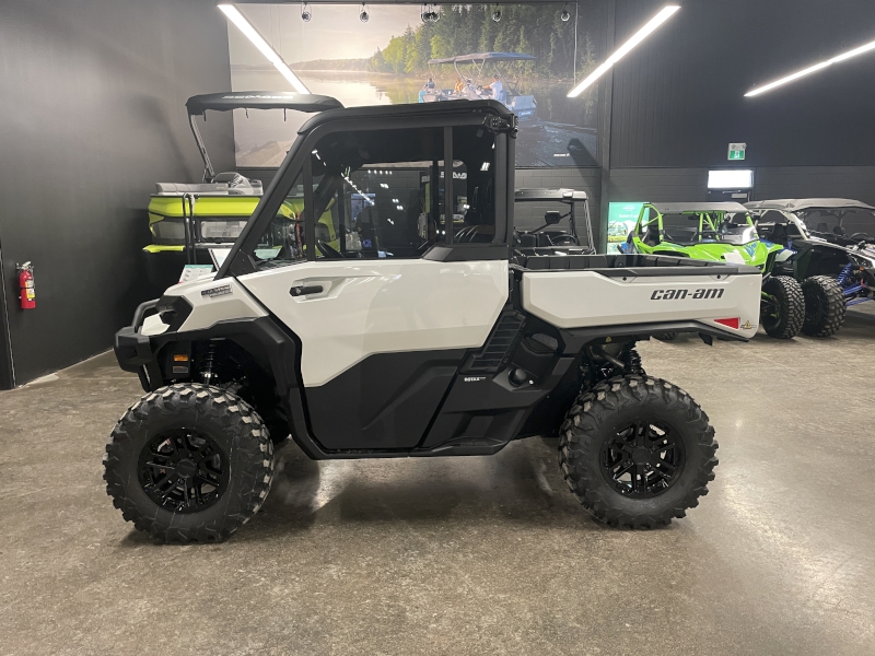 Side-by-Side/Utility Vehicle  2026 CAN-AM DEFENDER LIMITED HD11 SIDE BY SIDE Photo