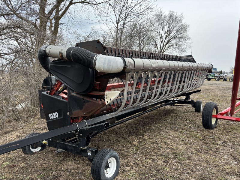 1989 CASE IH 1660 COMBINE PACKAGE WITH TWO HEADS AND CART