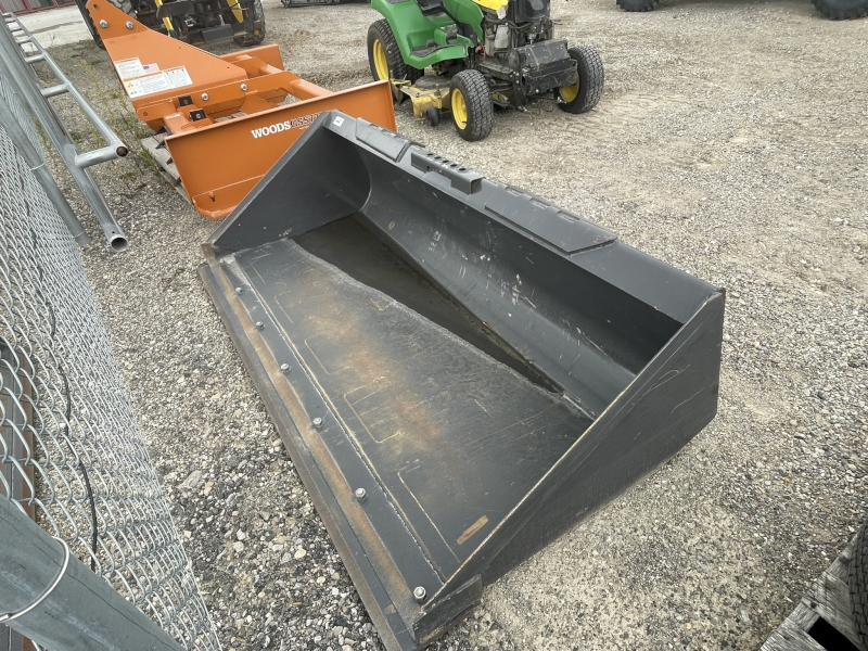 2024 NEW HOLLAND 72 INCH LOW PROFILE EXTENDED (LPE) SKID STEER BUCKET