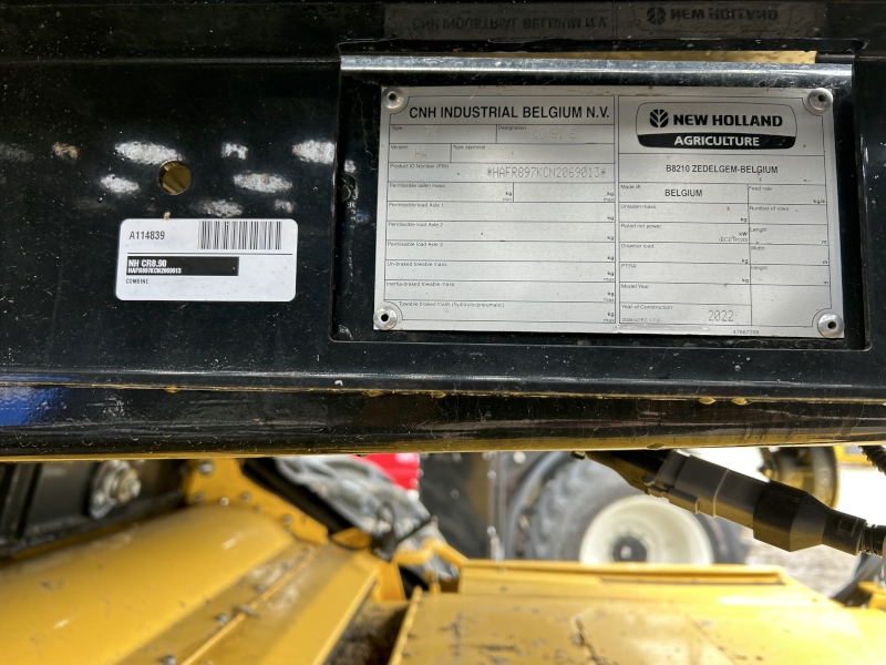 2022 NEW HOLLAND CR8.90 COMBINE