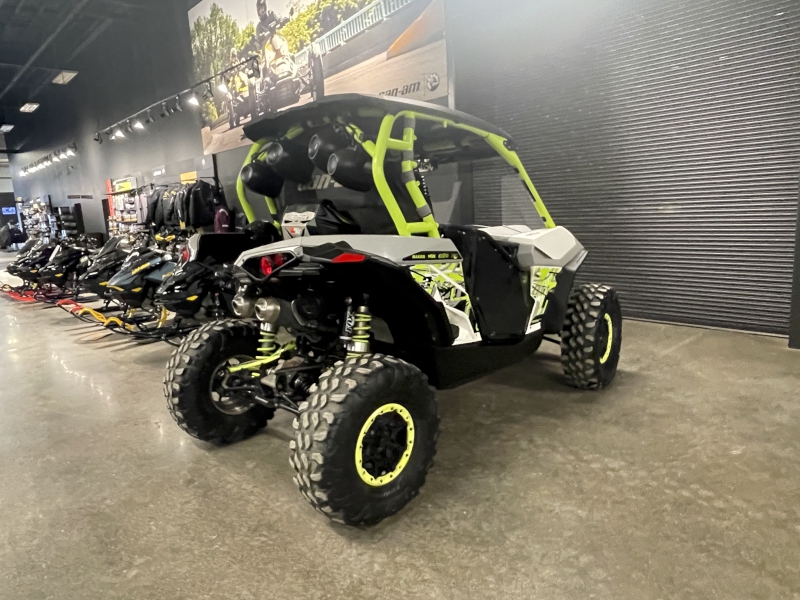 2015 CAN-AM MAVERICK XDS TURBO 1000R SIDE BY SIDE