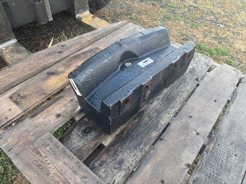 2022 CNH FRONT WEIGHT CARRIER - NH T6 AND CIH MAXUUM OR PUMA TRACTORS