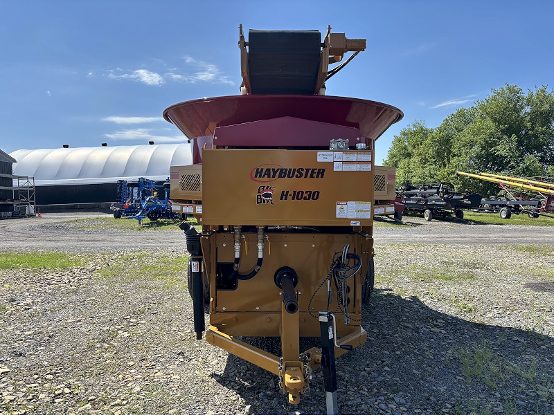 2025 HAYBUSTER H-1030 BIG BITE TUB GRINDER