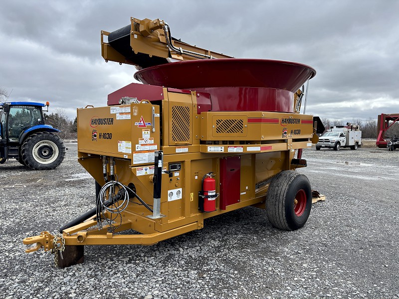 2025 HAYBUSTER H-1030 BIG BITE TUB GRINDER