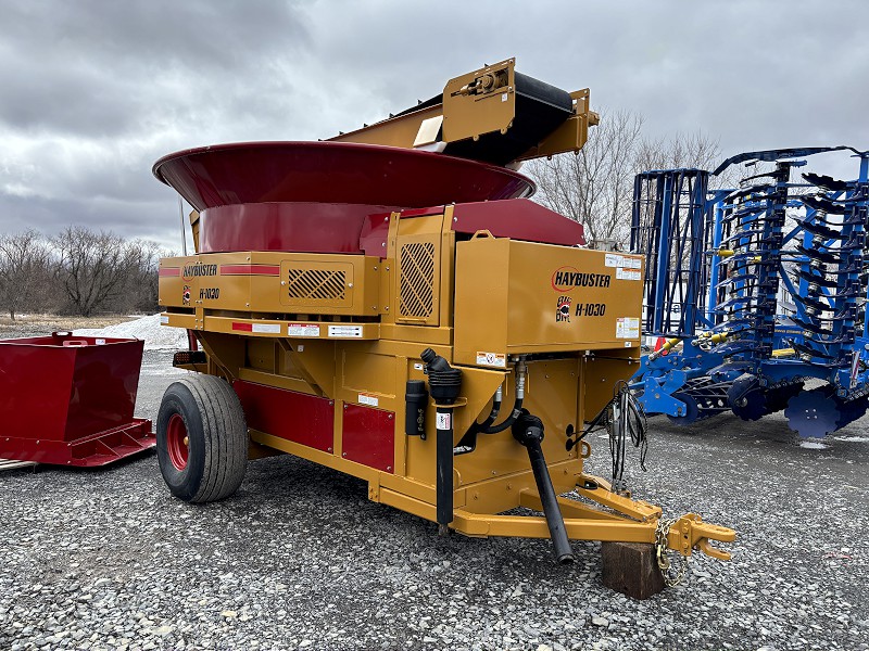 2025 HAYBUSTER H-1030 BIG BITE TUB GRINDER