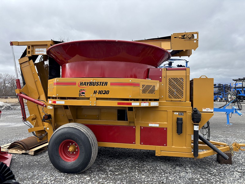 2025 HAYBUSTER H-1030 BIG BITE TUB GRINDER