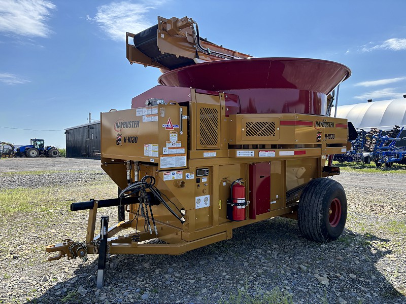 2025 HAYBUSTER H-1030 BIG BITE TUB GRINDER