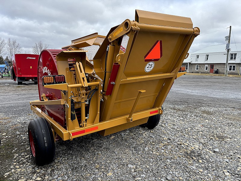 2025 HAYBUSTER 3106 ROCK-EZE ROCK PICKER