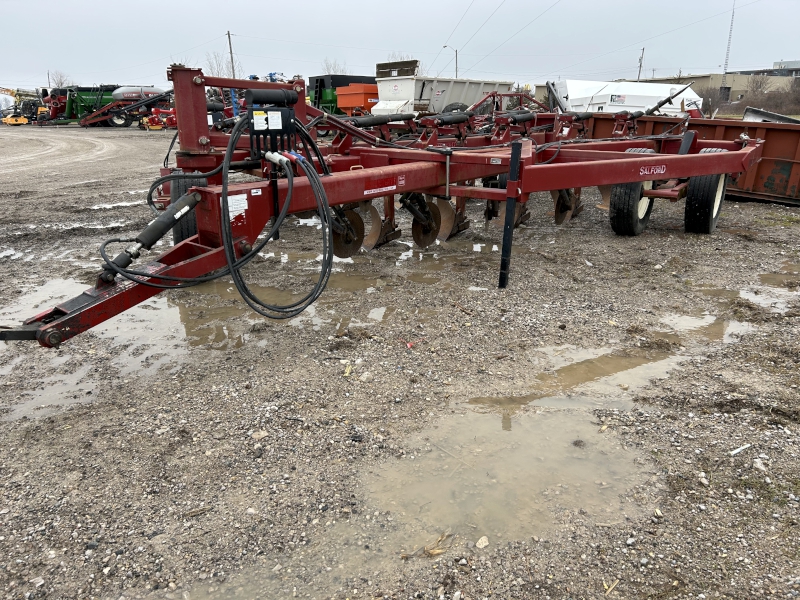 2010 SALFORD 8205 TANDEM FLEX-TRAIL MOLDBOARD PLOW