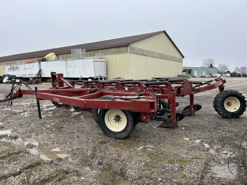 2010 SALFORD 8205 TANDEM FLEX-TRAIL MOLDBOARD PLOW