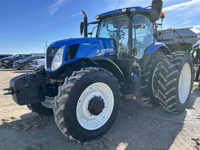 2015 NEW HOLLAND T7.270 T4B TRACTOR
