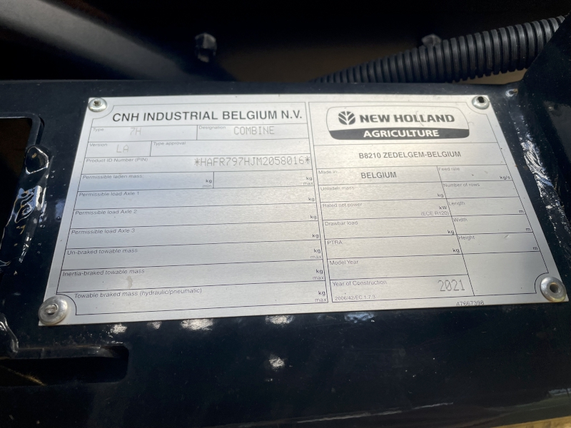 2022 NEW HOLLAND CR7.90 COMBINE