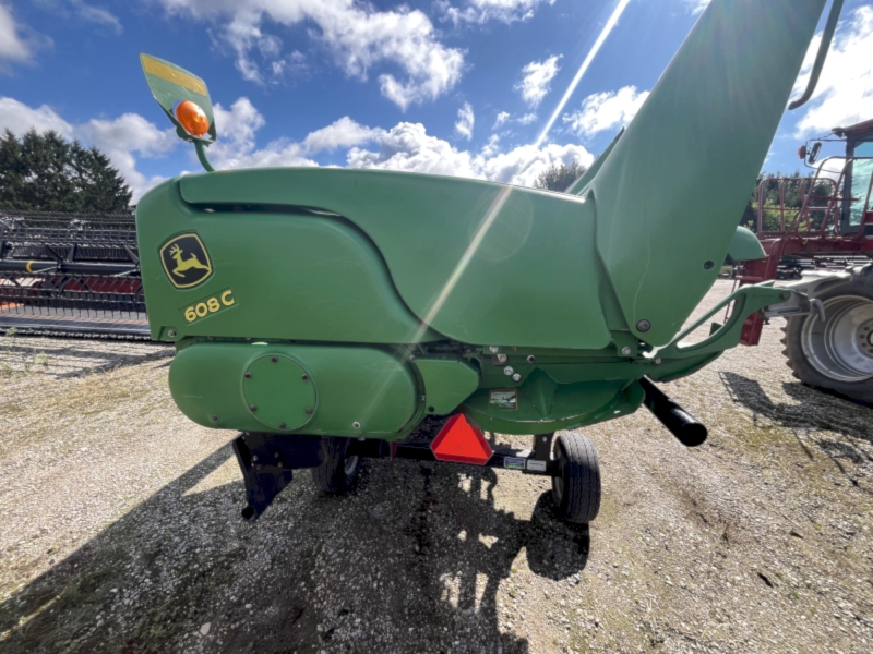 2013 JOHN DEERE 608C STALKMASTER CORN HEAD AND HEADER CART PACKAGE