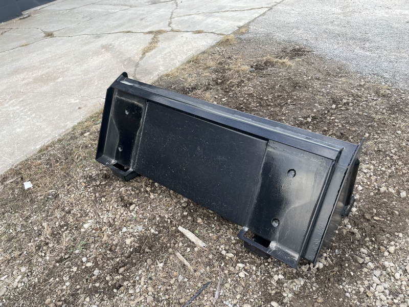 2025 NEW HOLLAND 48 INCH LOADER BUCKET