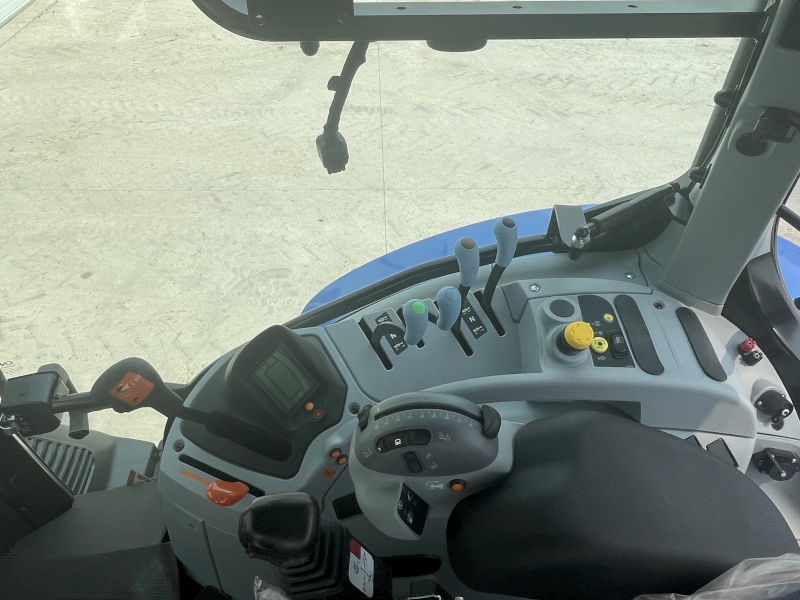 2026 NH T6.155 ELECTRO COMMAND TRACTOR