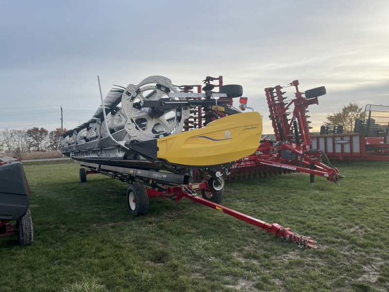 2023 MACDON FD245 DRAPER HEAD WITH CART