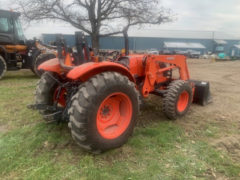 2013 KUBOTA M7060 TRACTOR WITH LOADER