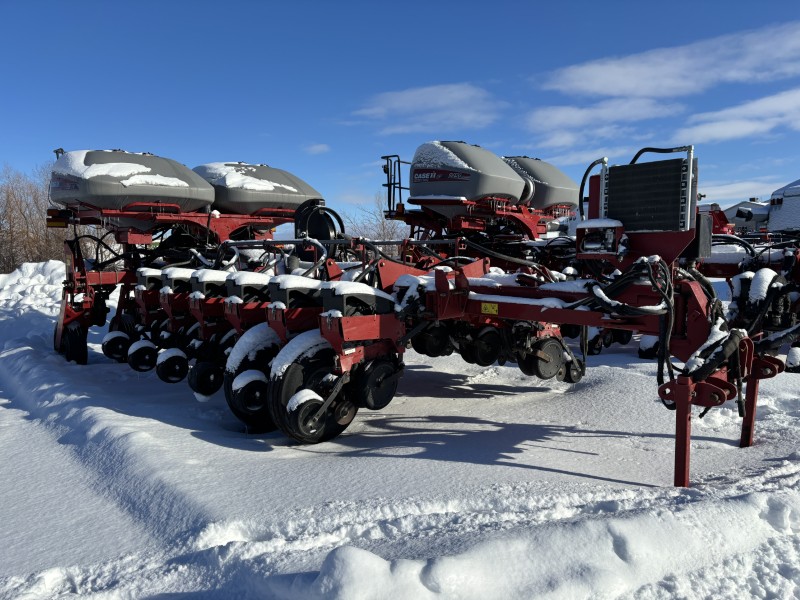2014 CASE IH 1255-16R PLANTER