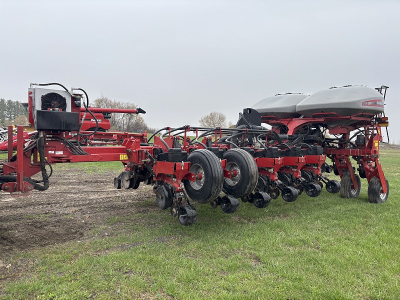 2014 CASE IH 1255-16R PLANTER