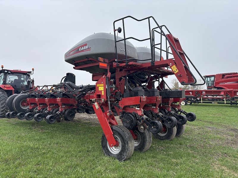 2014 CASE IH 1255-16R PLANTER