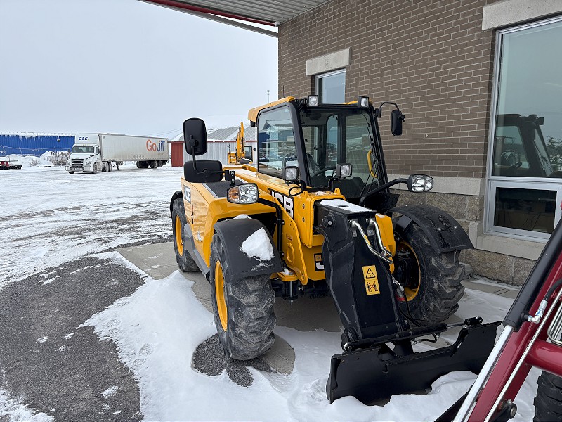 2026 JCB 525-60 AGRI PLUS TELEHANDLER