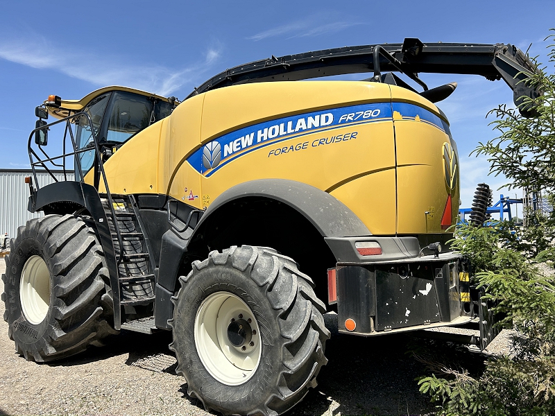 2016 NEW HOLLAND FR780 SP FORAGE HARVESTER