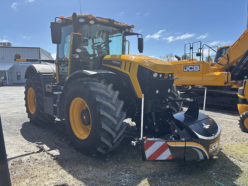 2026 JCB 4220 FASTRAC iCON TRACTOR