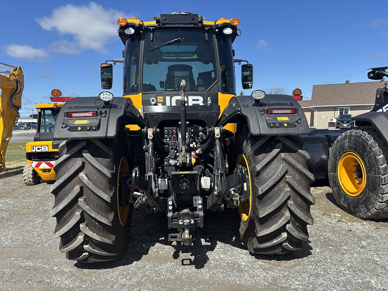 2026 JCB 4220 FASTRAC iCON TRACTOR