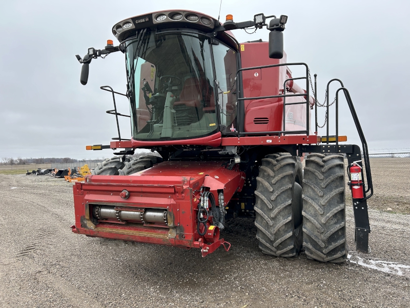 2021 CASE IH 8250 COMBINE