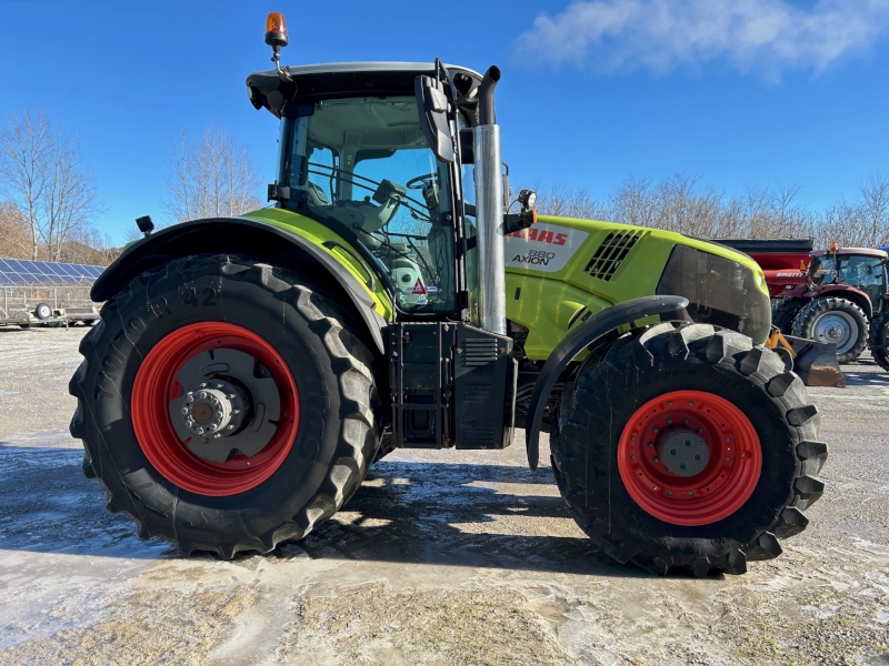 2017 CLAAS AXION 880 TRACTOR