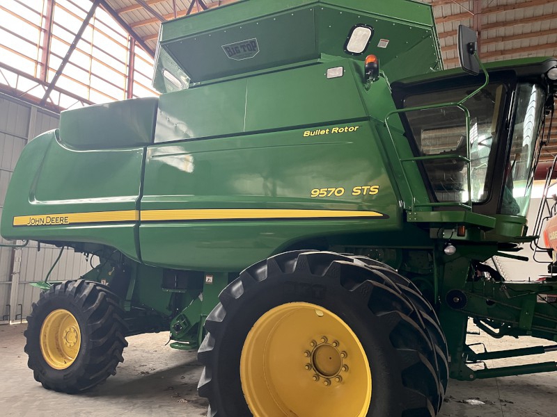 2010 JOHN DEERE 9570STS COMBINE