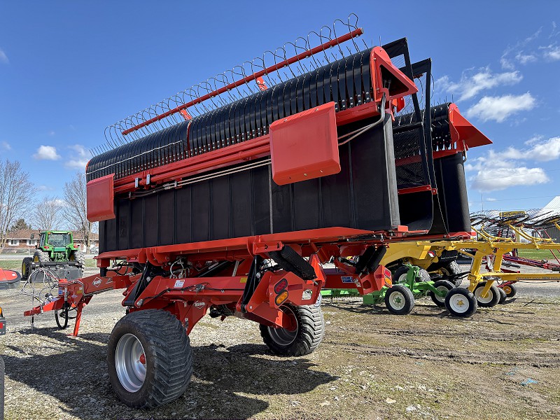 2026 KUHN MM890 MERGE MAXX WINDROW MERGER