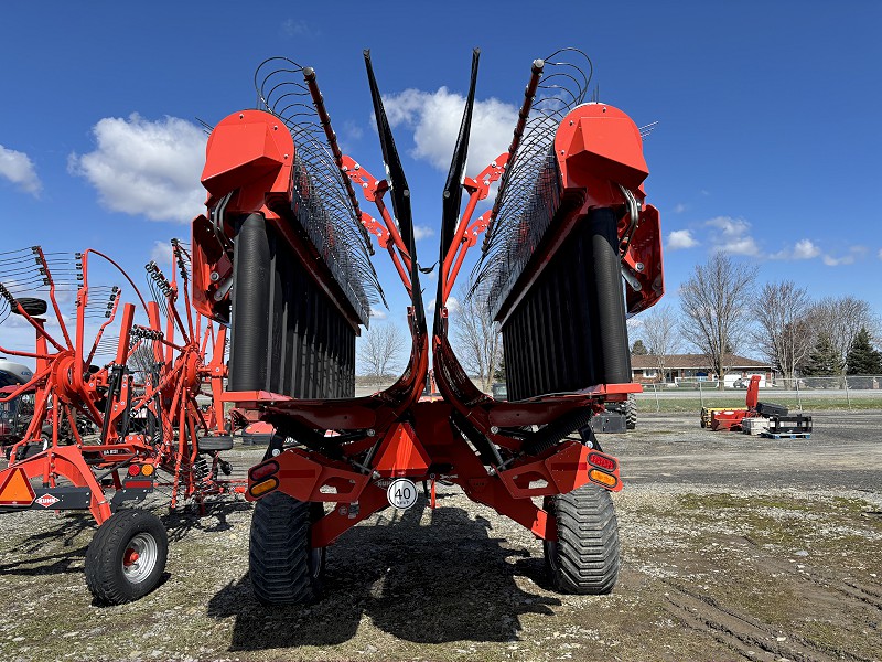 2026 KUHN MM890 MERGE MAXX WINDROW MERGER