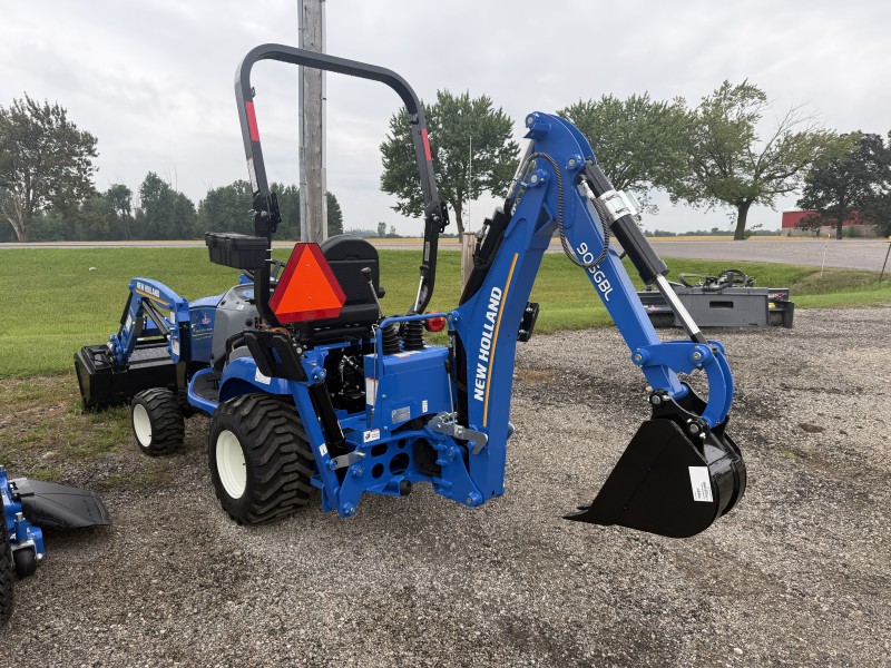 2026 NEW HOLLAND WORKMASTER 25S TRACTOR WITH LOADER AND BACKHOE