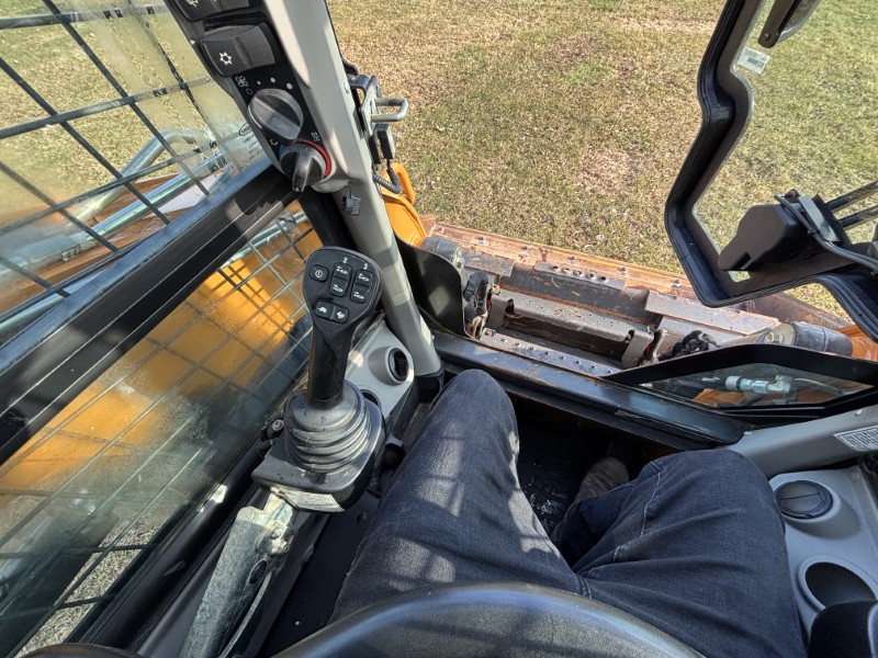 2021 CASE SR240B SKID STEER LOADER