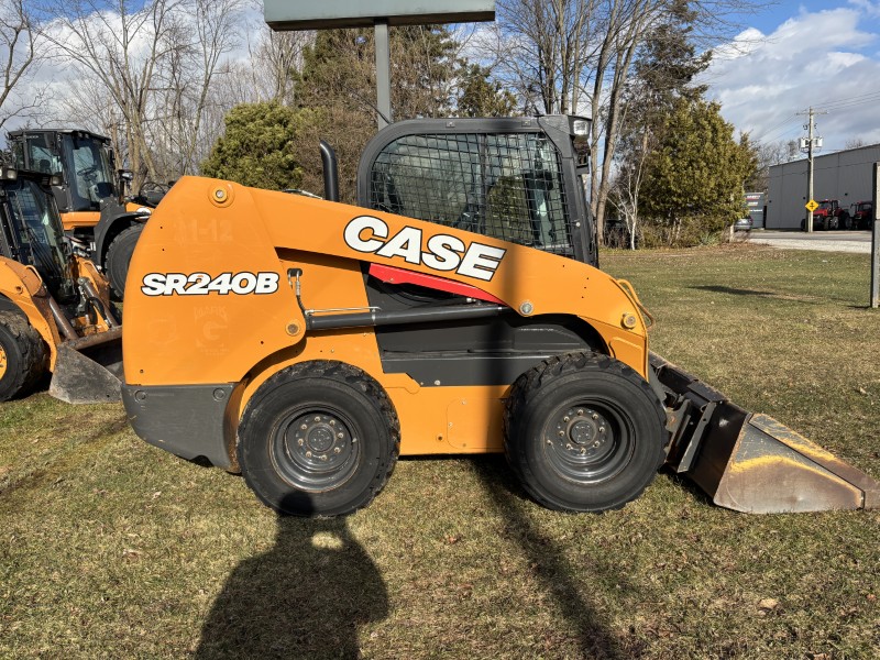 2021 CASE SR240B SKID STEER LOADER